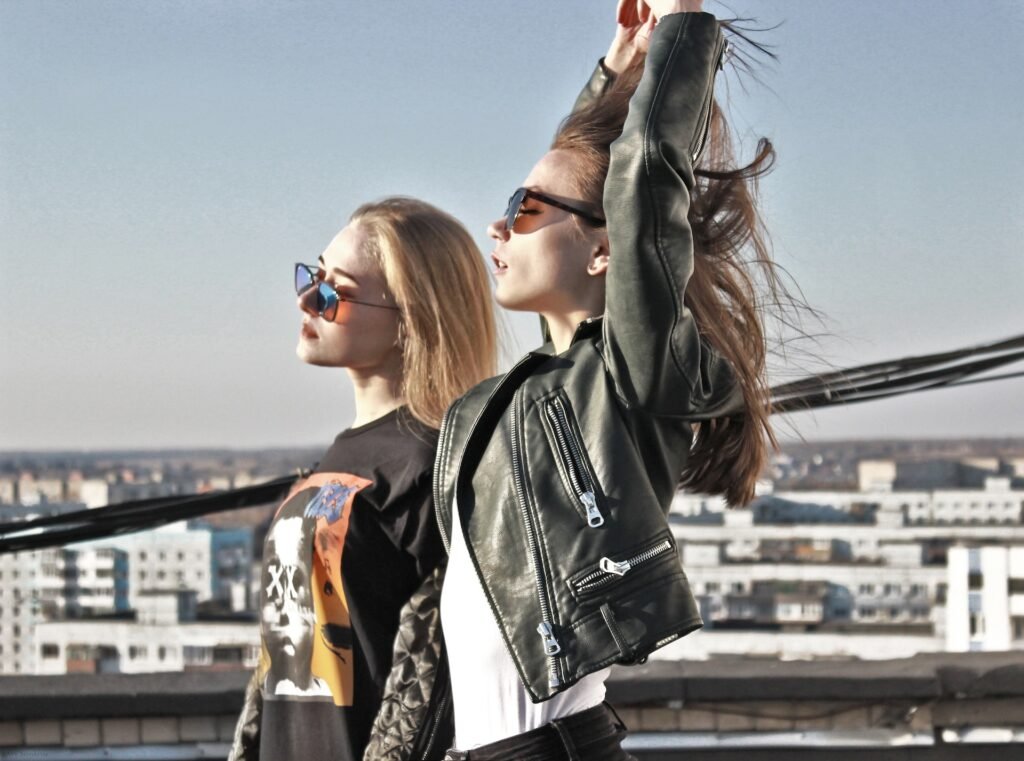 5 On-Trend Leather Jacket Outfits to Wear This Fall/Winter 2022 Season