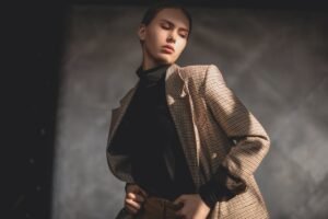 Can You Wear Casuals At Work? 6 Tips To Style Them Into Formal Outfits